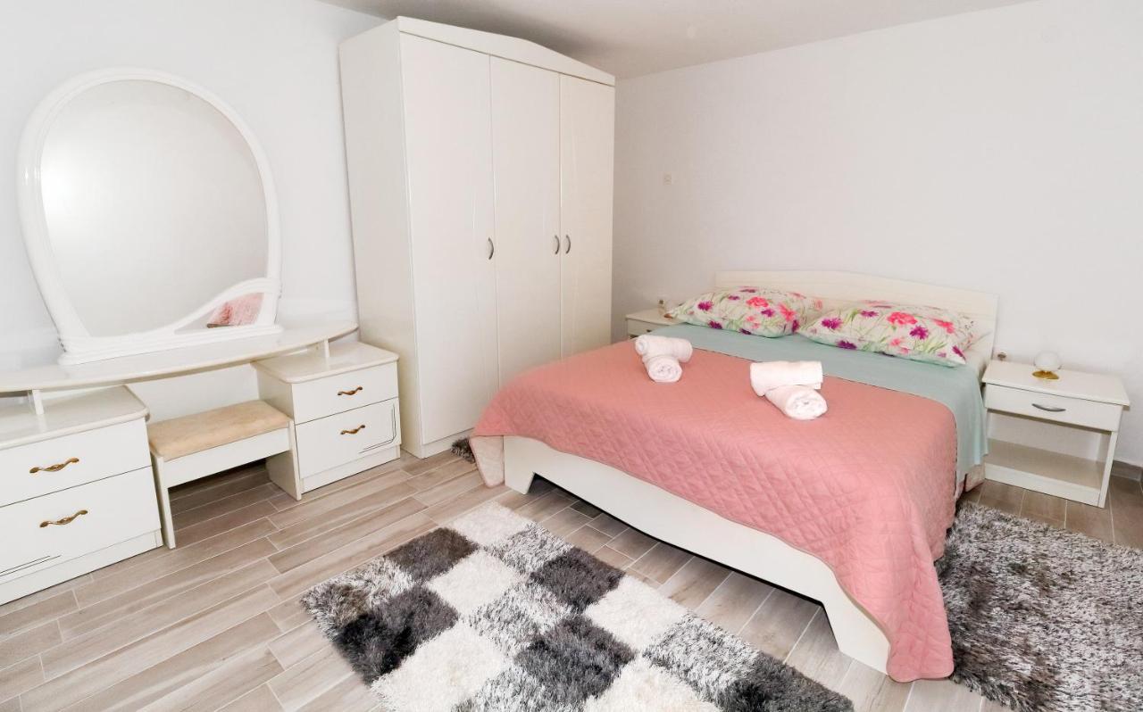 Apartman Nika - Marija Макарска Экстерьер фото